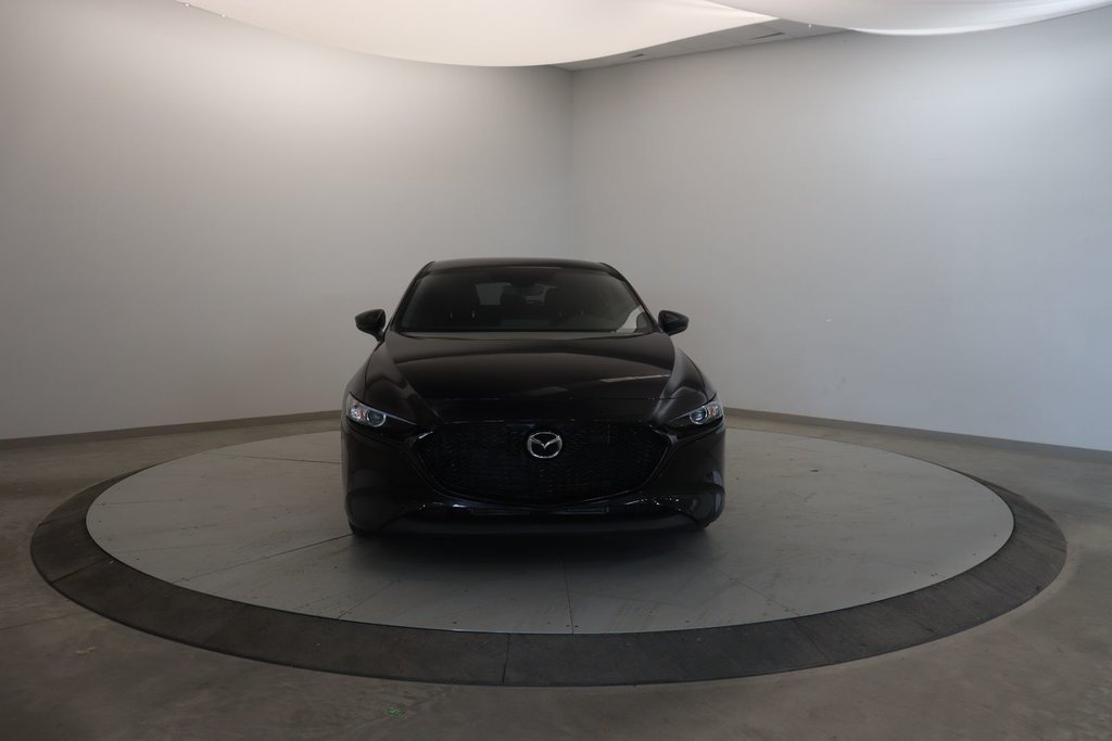 Mazda CX-50  2023 à Jonquière, Québec - 2 - w1024h768px