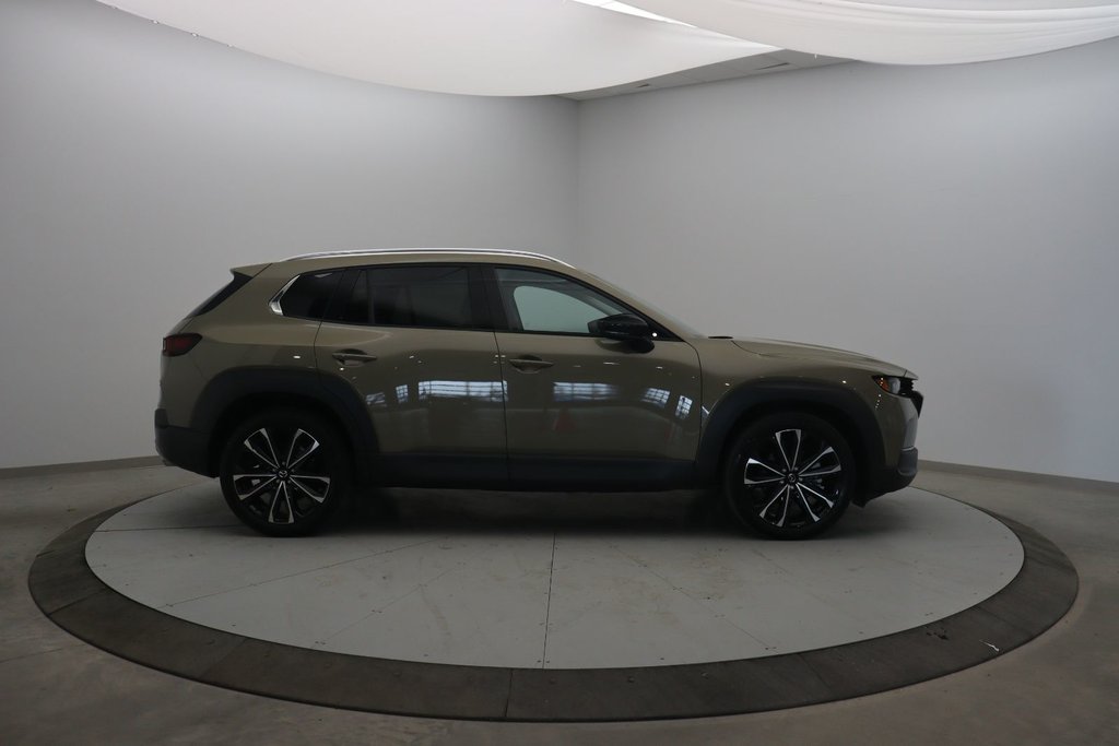 Mazda CX-50  2023 à Jonquière, Québec - 3 - w1024h768px