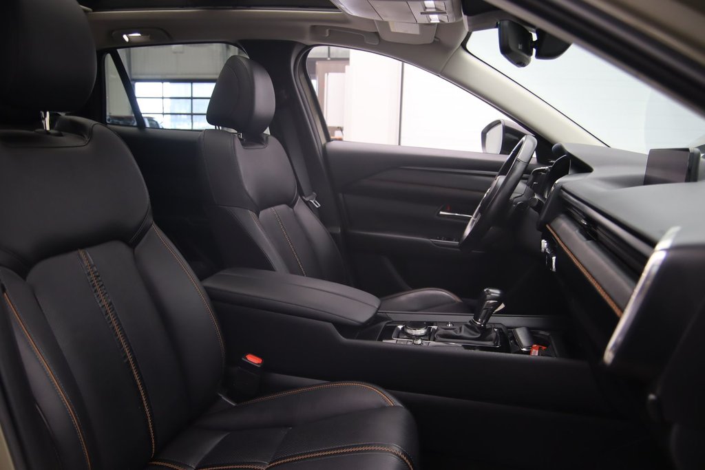 Mazda CX-50  2023 à Jonquière, Québec - 16 - w1024h768px