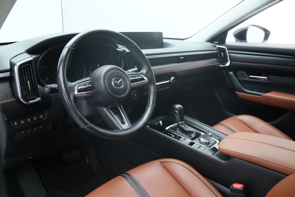 2023 Mazda CX-50 in Sept-Îles, Quebec - 7 - w1024h768px