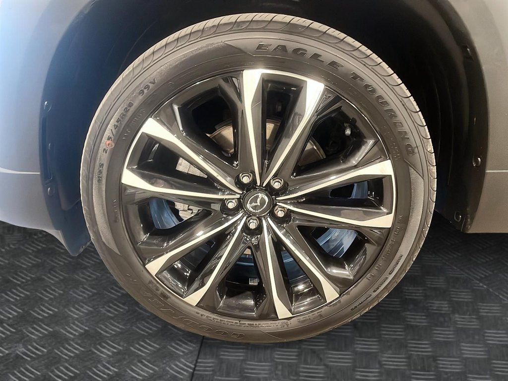2024 Mazda CX-50 in Jonquière, Quebec - 7 - w1024h768px