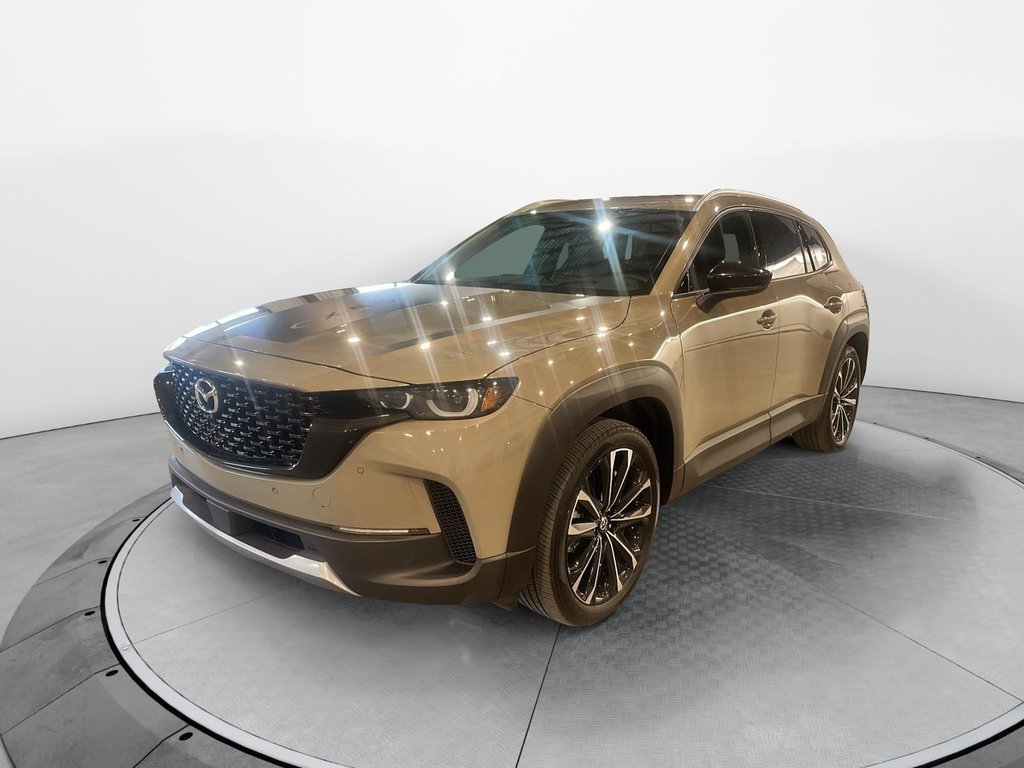 2024 Mazda CX-50 in Jonquière, Quebec - 1 - w1024h768px