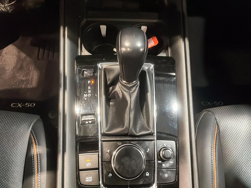 2024 Mazda CX-50 in Jonquière, Quebec - 14 - w1024h768px