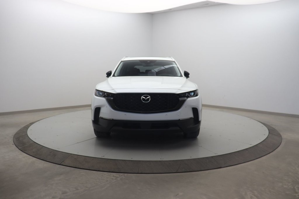 2024 Mazda CX-50 GT in Chicoutimi, Quebec - 2 - w1024h768px