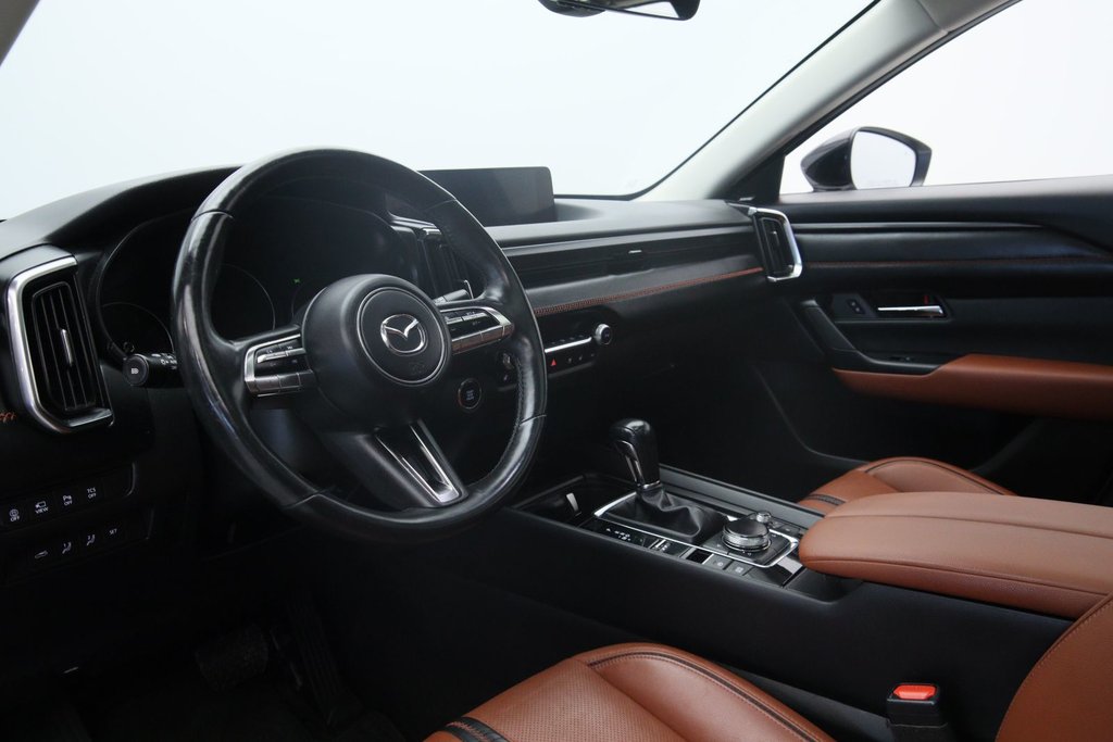 2024 Mazda CX-50 GT in Chicoutimi, Quebec - 7 - w1024h768px