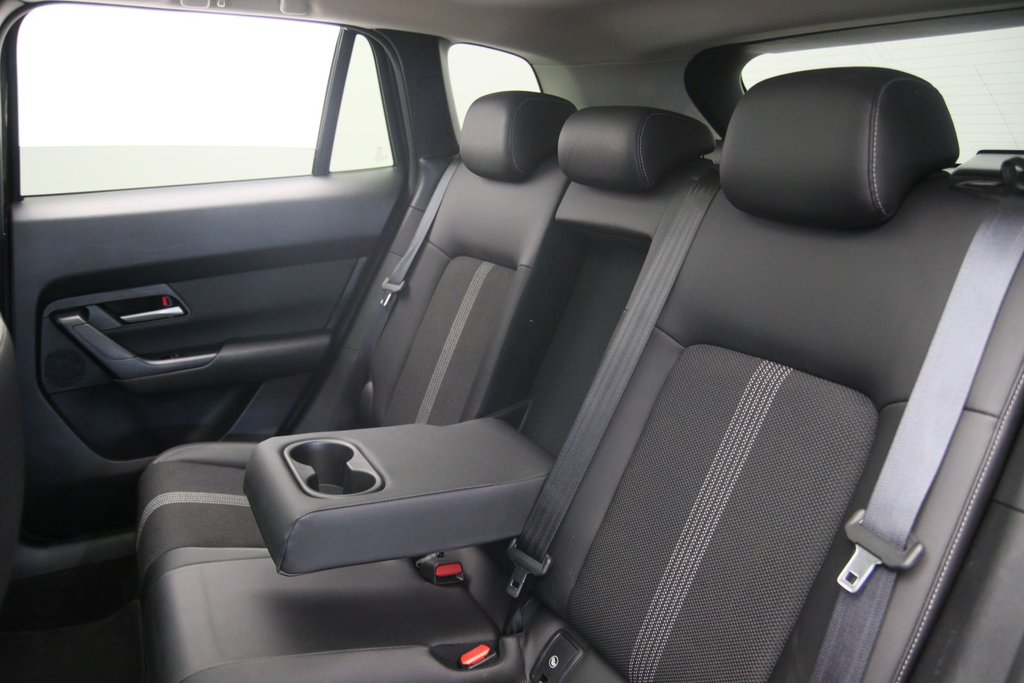 2025 Mazda CX-50 in Jonquière, Quebec - 9 - w1024h768px