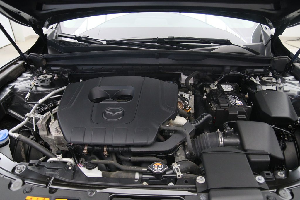 2025 Mazda CX-50 in Jonquière, Quebec - 16 - w1024h768px
