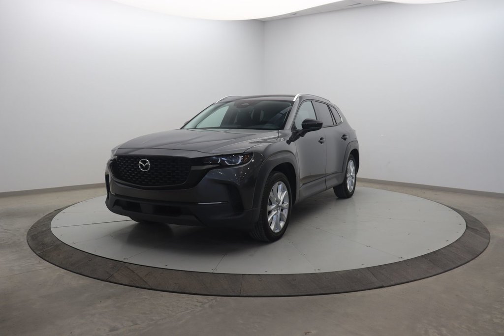 2025 Mazda CX-50 in Jonquière, Quebec - 1 - w1024h768px