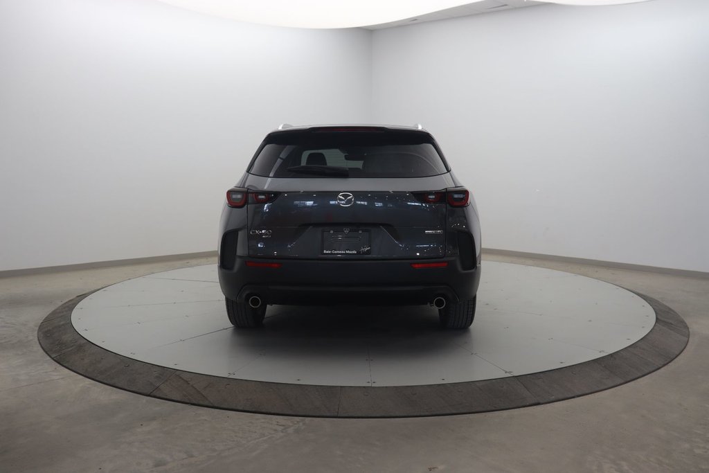 2025 Mazda CX-50 in Jonquière, Quebec - 5 - w1024h768px