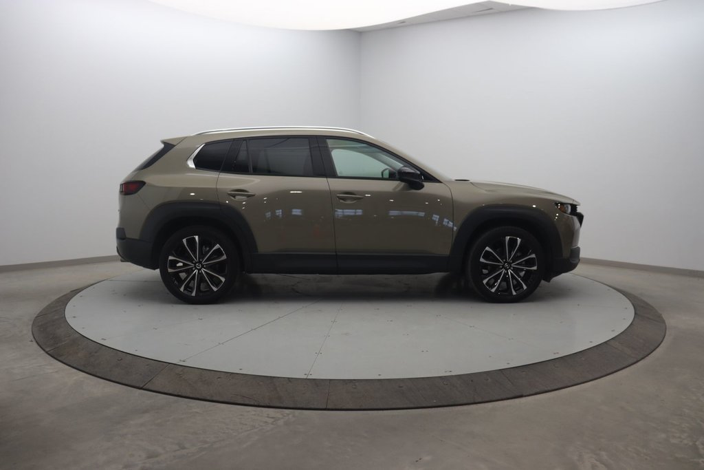 Mazda CX-50 GT 2025 à Chicoutimi, Québec - 3 - w1024h768px