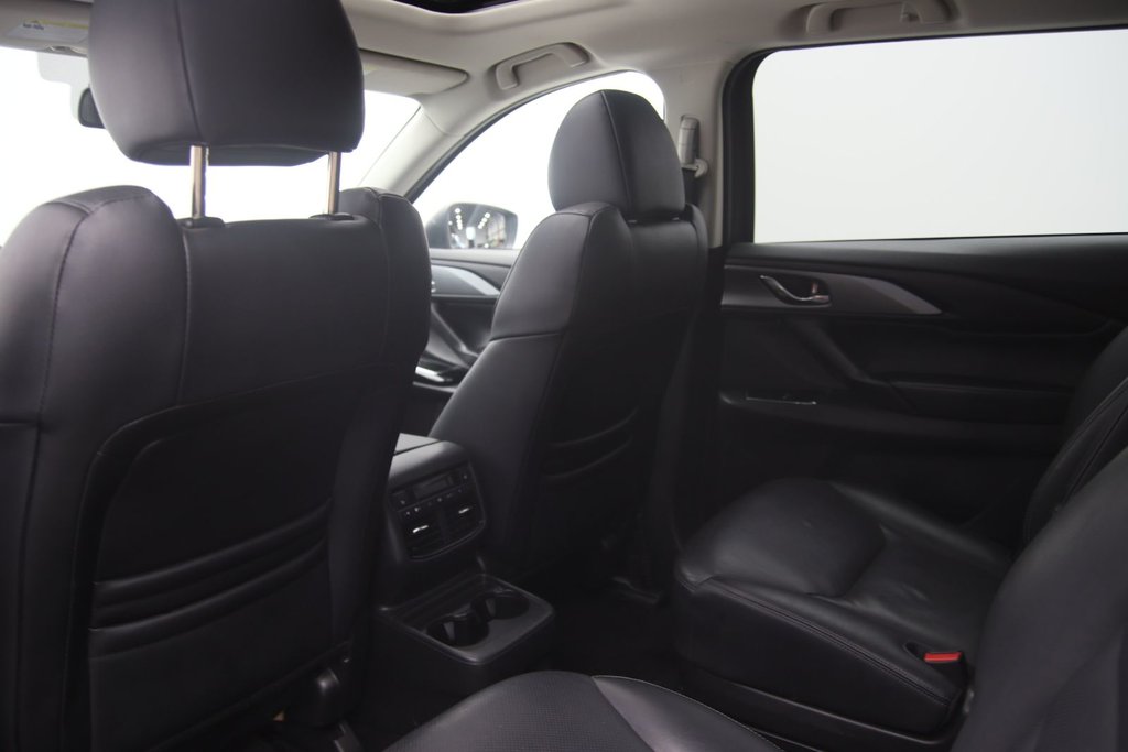 2023 Mazda CX-9 in Sept-Îles, Quebec - 9 - w1024h768px