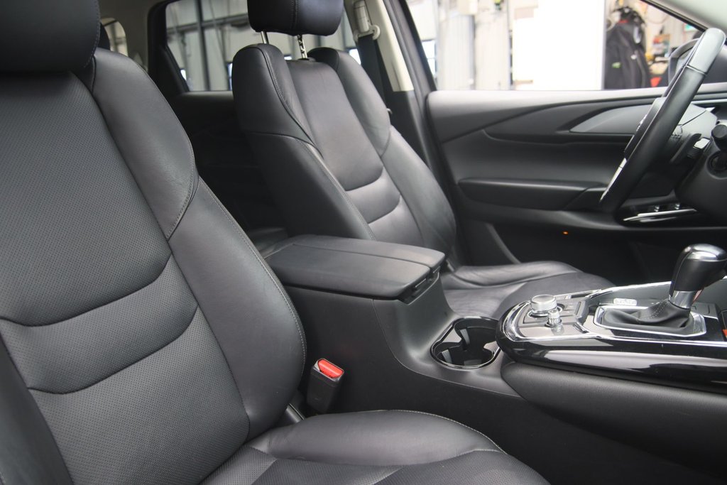 2023 Mazda CX-9 in Sept-Îles, Quebec - 16 - w1024h768px