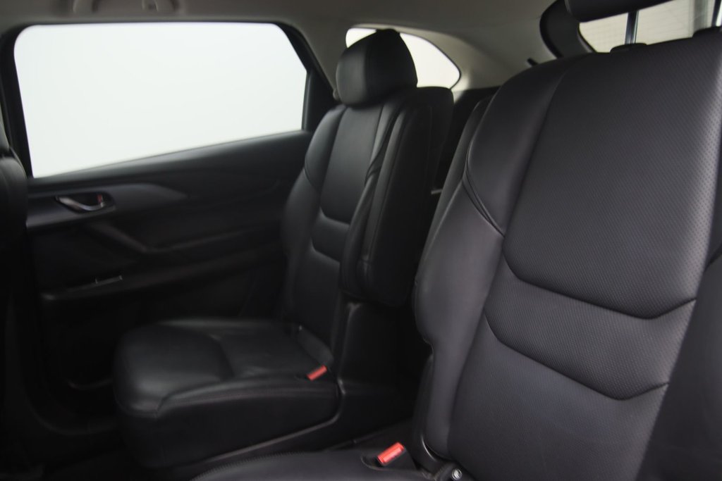 2023 Mazda CX-9 in Sept-Îles, Quebec - 10 - w1024h768px