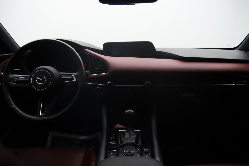 2020 Mazda 3 Sport GT in Chicoutimi, Quebec - 11 - w1024h768px