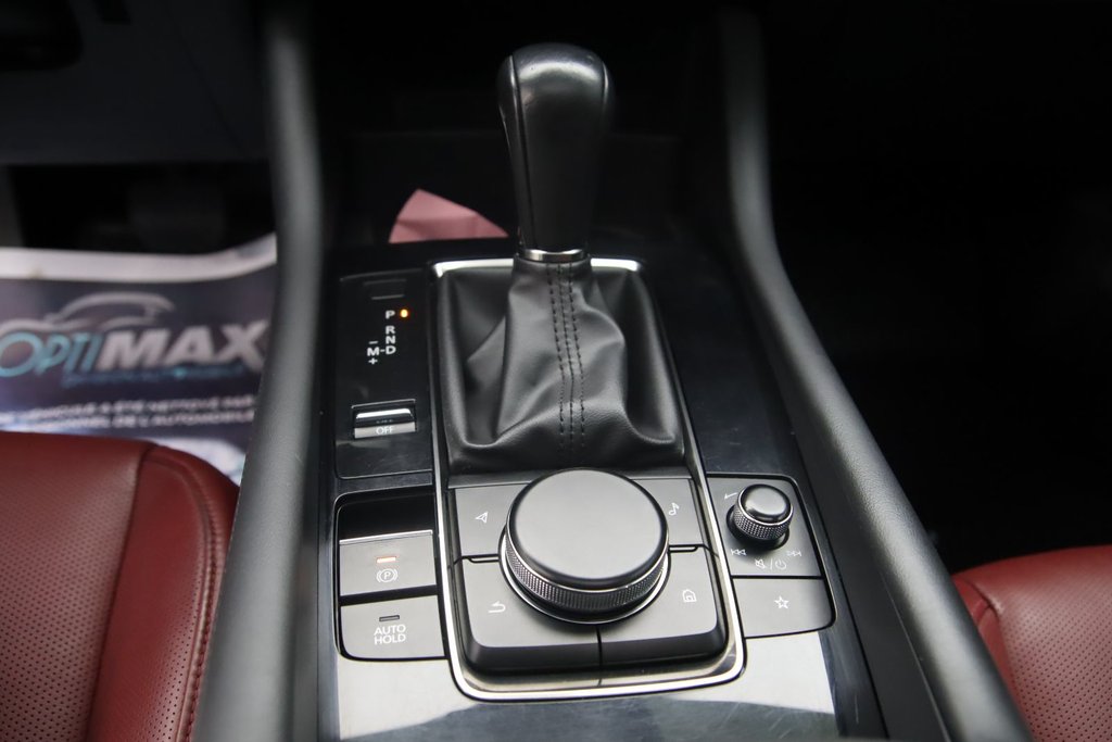 2020 Mazda 3 Sport GT in Chicoutimi, Quebec - 14 - w1024h768px