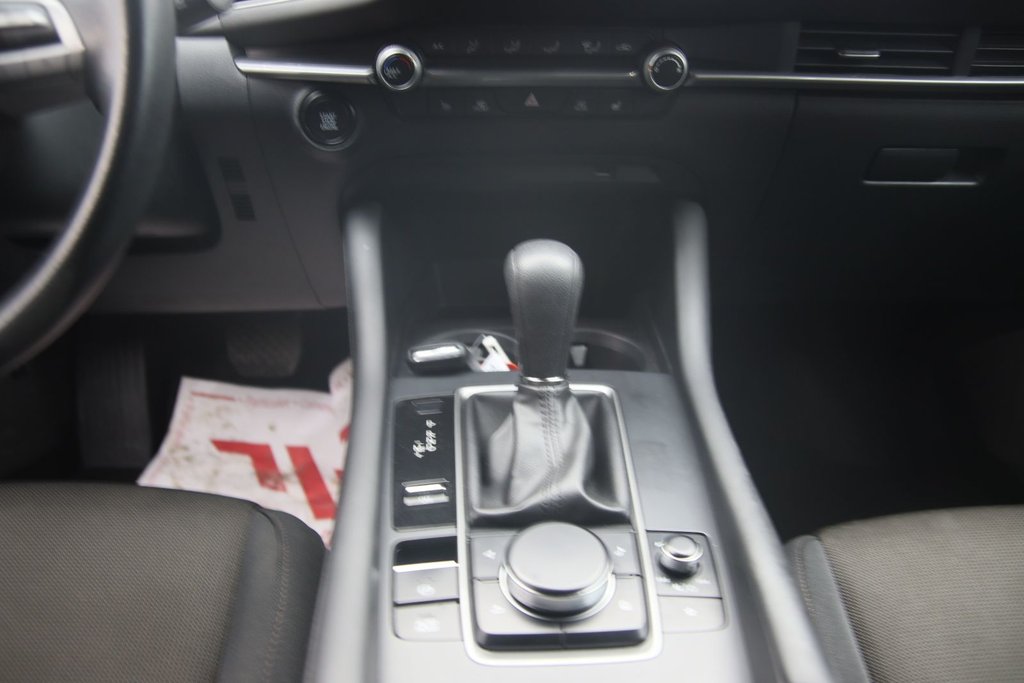 Mazda 3 Sport  2020 à Jonquière, Québec - 13 - w1024h768px
