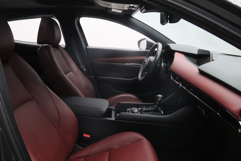 2021 Mazda 3 Sport in Jonquière, Quebec - 15 - w1024h768px