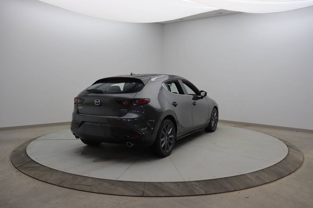 2021 Mazda 3 Sport in Jonquière, Quebec - 4 - w1024h768px