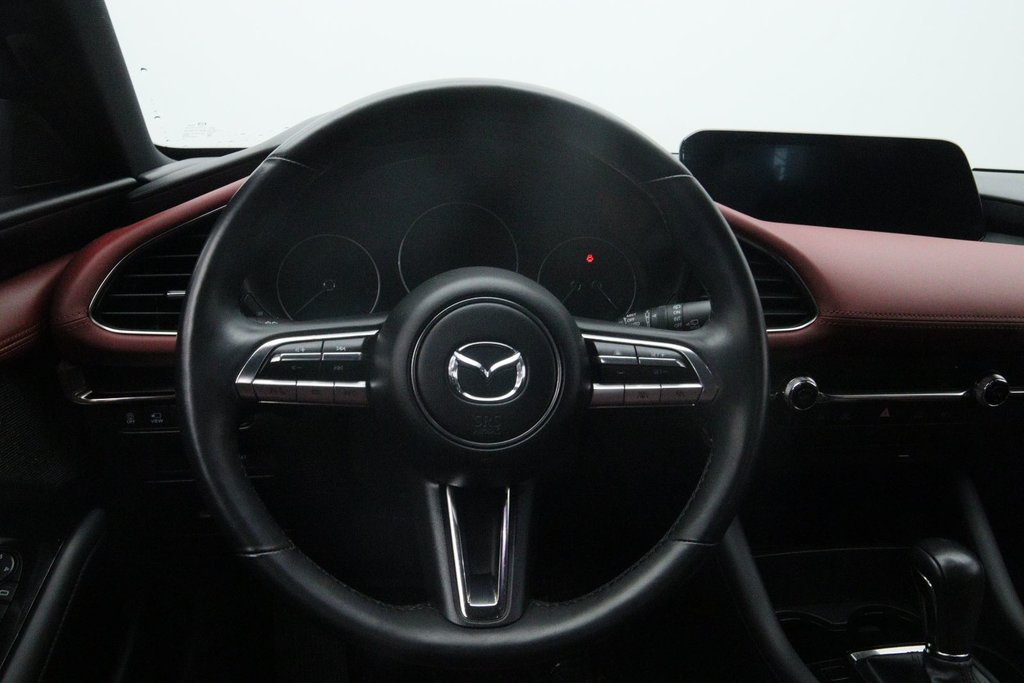 2021 Mazda 3 Sport in Jonquière, Quebec - 11 - w1024h768px