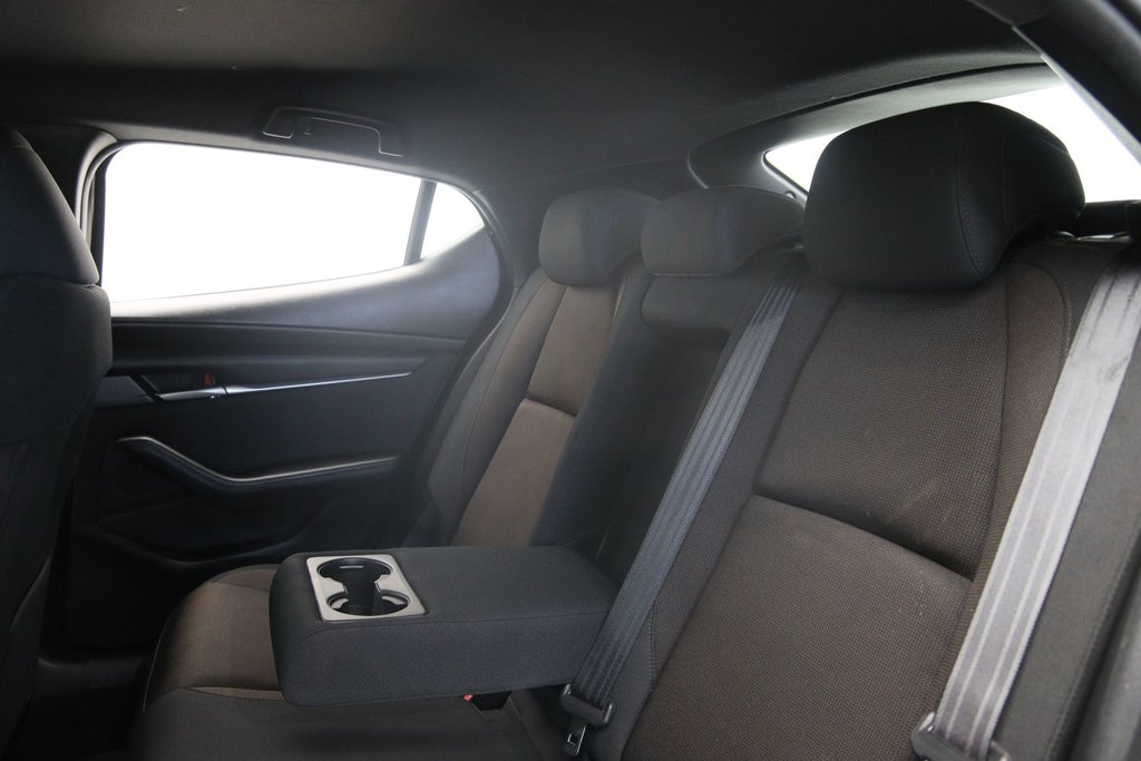 Mazda 3 Sport  2021 à Jonquière, Québec - 8 - w1024h768px