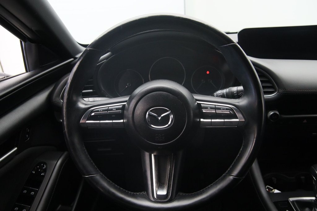 Mazda 3 Sport  2021 à Jonquière, Québec - 11 - w1024h768px