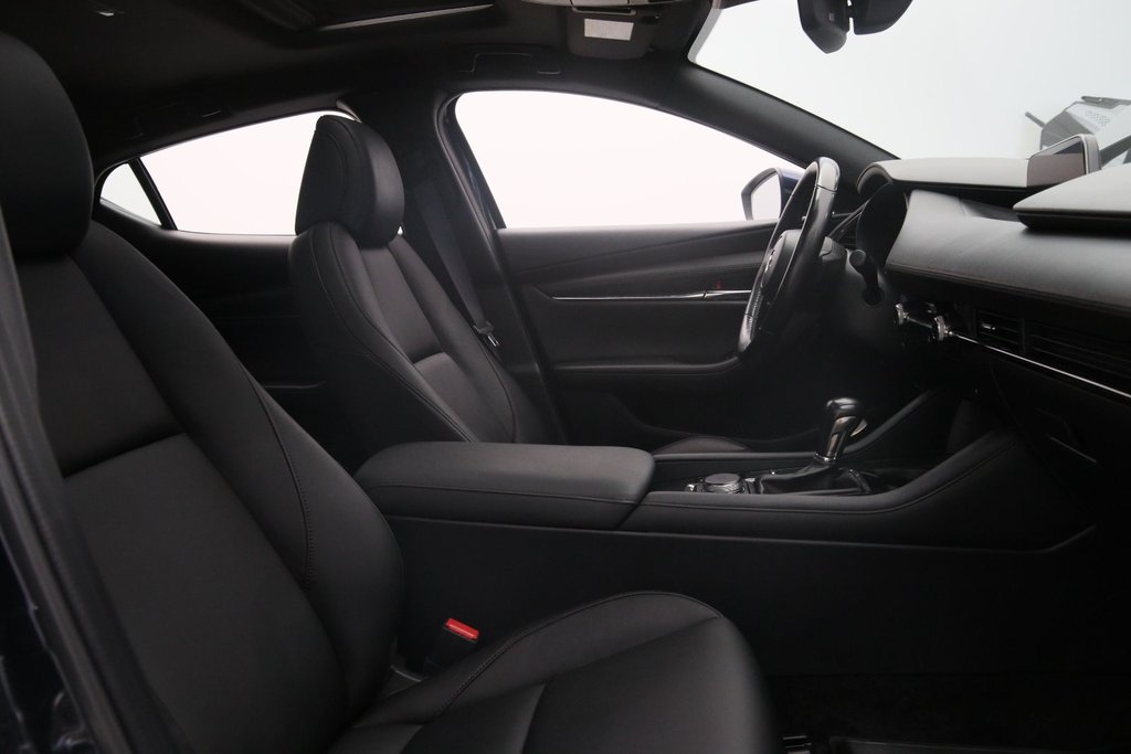 2021 Mazda 3 Sport in Sept-Îles, Quebec - 17 - w1024h768px