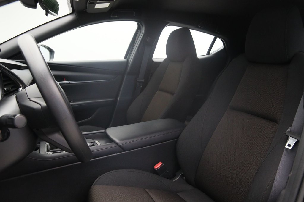 2022 Mazda 3 Sport GX in Jonquière, Quebec - 7 - w1024h768px