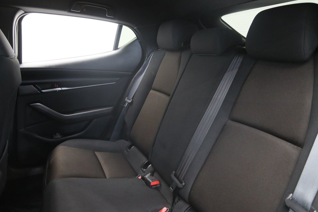 2023 Mazda 3 Sport in Jonquière, Quebec - 8 - w1024h768px