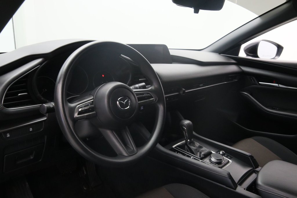 2023 Mazda 3 Sport in Jonquière, Quebec - 7 - w1024h768px