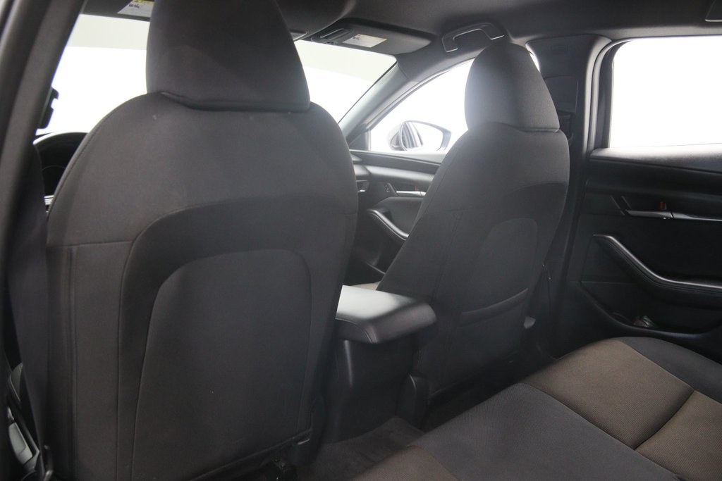 2023 Mazda 3 Sport in Jonquière, Quebec - 9 - w1024h768px