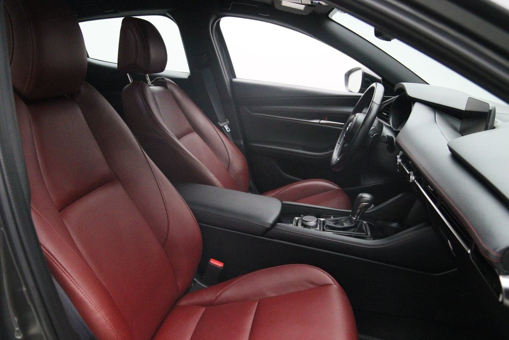 Mazda 3 Sport  2024 à Jonquière, Québec - 16 - w1024h768px