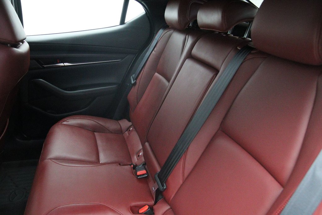 Mazda 3 Sport  2024 à Jonquière, Québec - 10 - w1024h768px