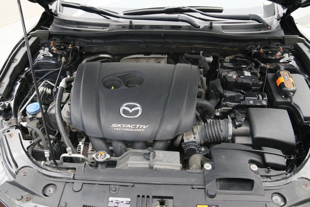 2015 Mazda 3 in Sept-Îles, Quebec - 20 - w1024h768px