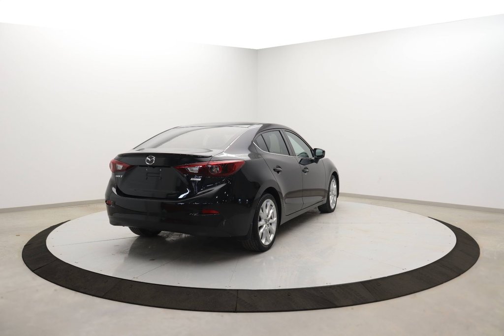 2015 Mazda 3 in Sept-Îles, Quebec - 4 - w1024h768px