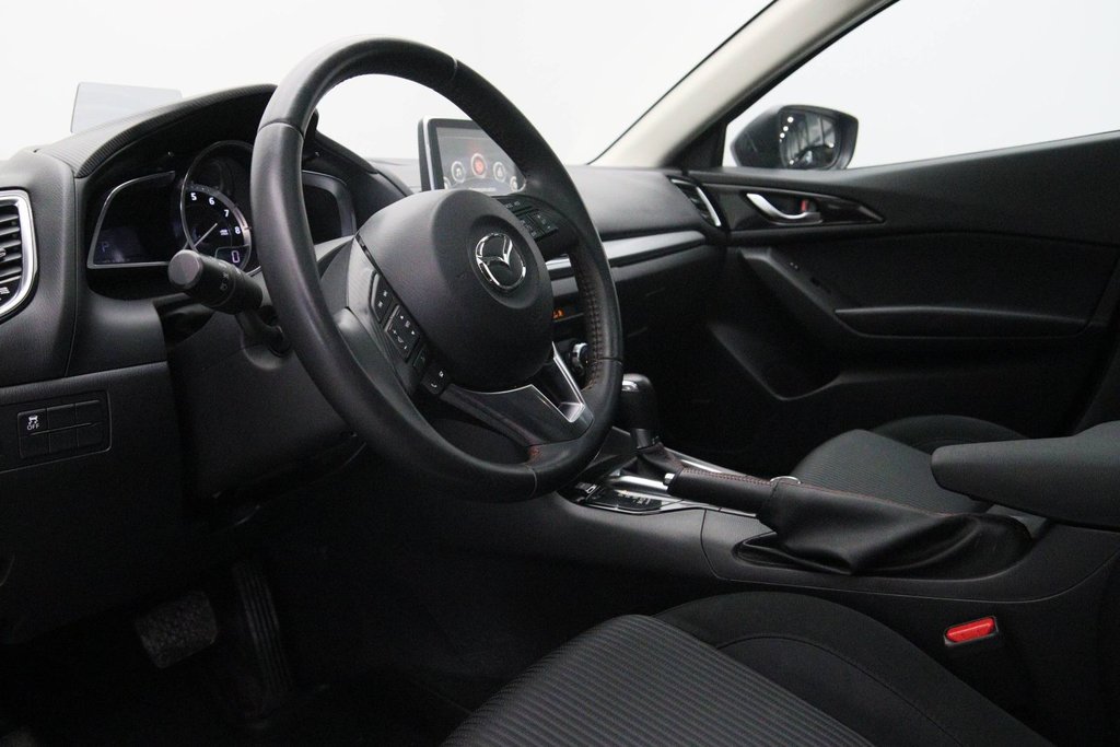 2015 Mazda 3 in Sept-Îles, Quebec - 6 - w1024h768px