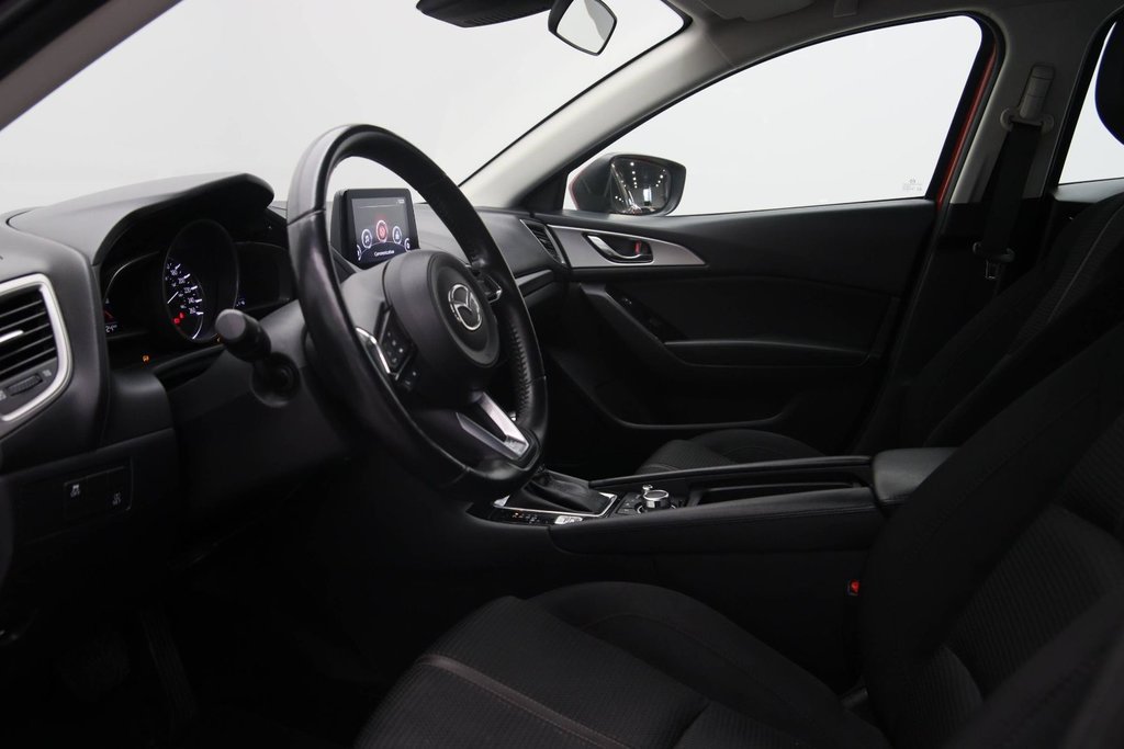 2018 Mazda 3 Touring in Chicoutimi, Quebec - 6 - w1024h768px