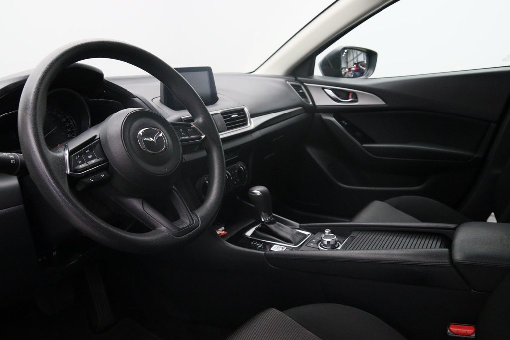 2018 Mazda 3 GX in Chicoutimi, Quebec - 6 - w1024h768px