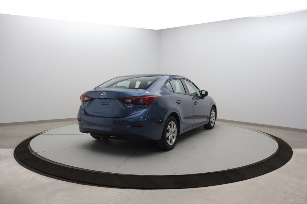 2018 Mazda 3 GX in Chicoutimi, Quebec - 4 - w1024h768px
