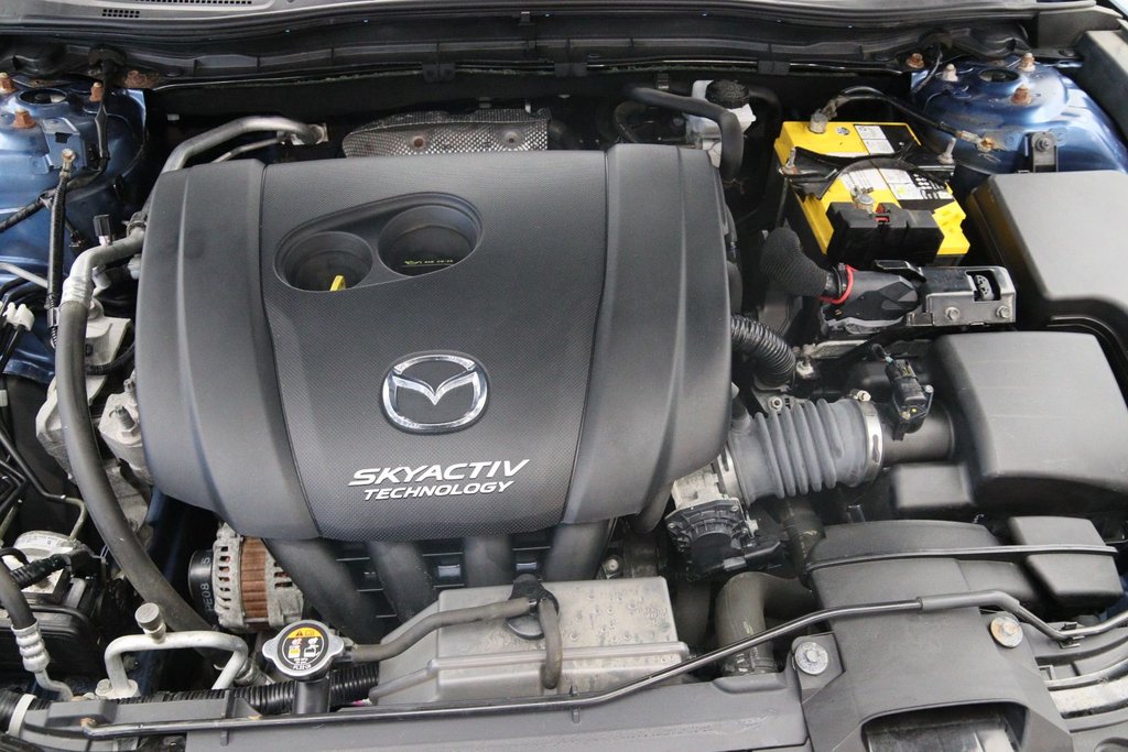 2018 Mazda 3 GX in Chicoutimi, Quebec - 14 - w1024h768px