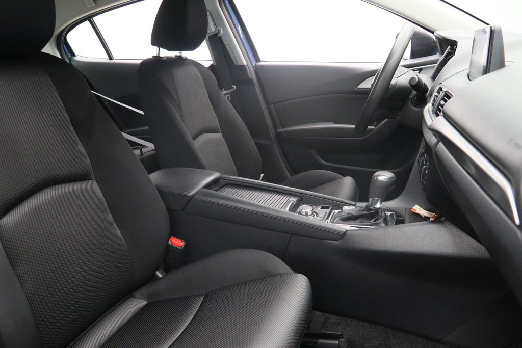 2018 Mazda 3 GX in Chicoutimi, Quebec - 13 - w1024h768px