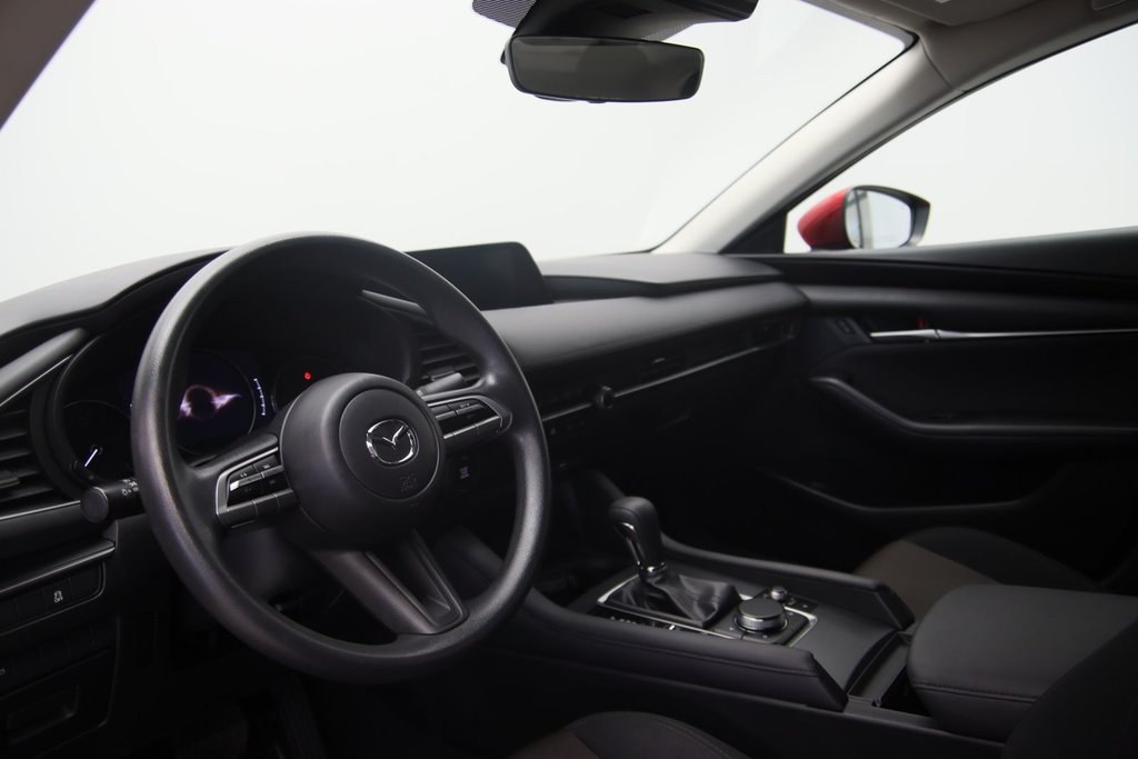 Mazda 3  2020 à Sept-Îles, Québec - 6 - w1024h768px