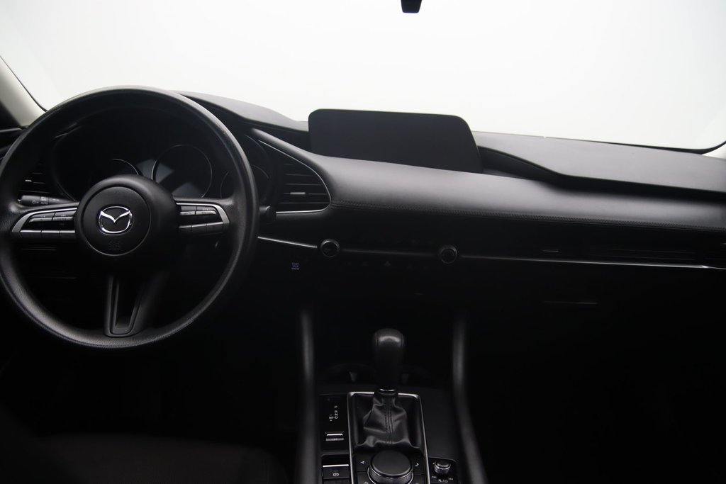 2021 Mazda 3 GX in Chicoutimi, Quebec - 10 - w1024h768px