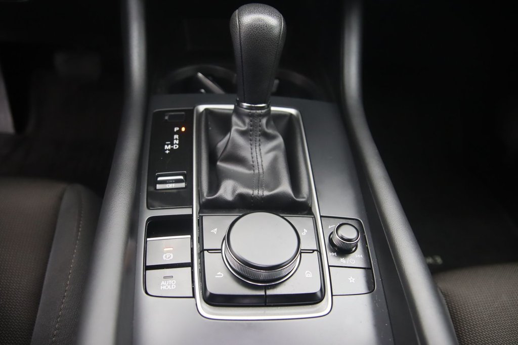 2021 Mazda 3 GX in Chicoutimi, Quebec - 13 - w1024h768px