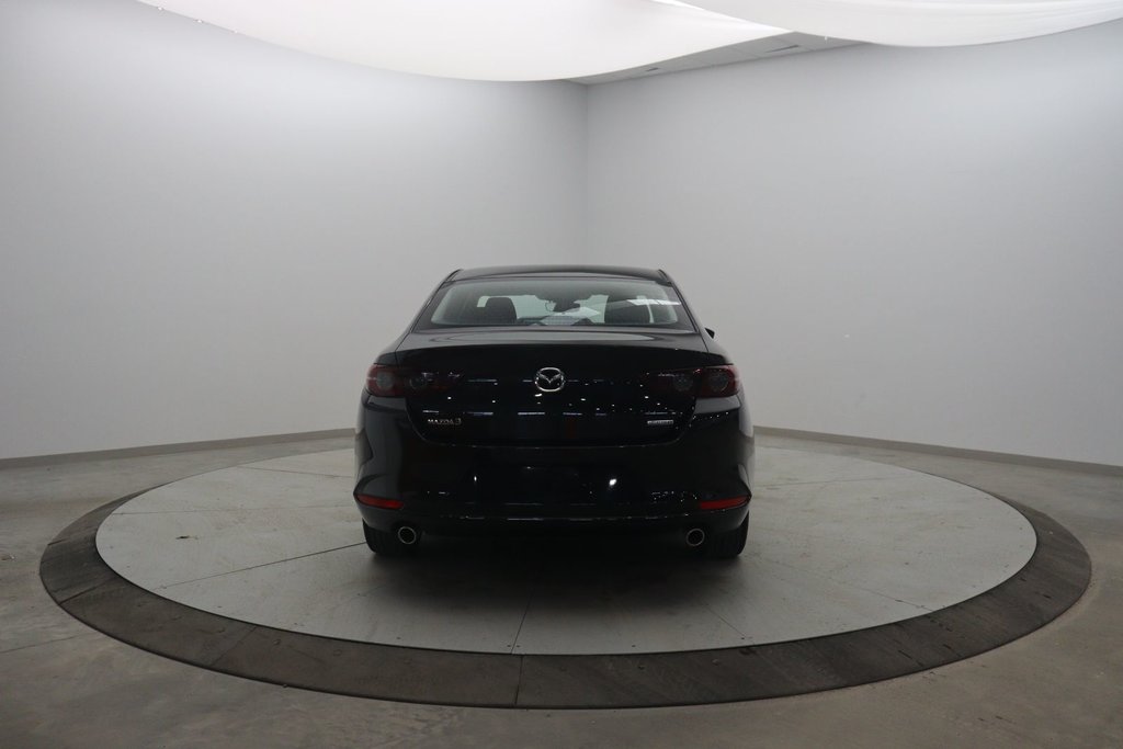 2021 Mazda 3 GX in Chicoutimi, Quebec - 5 - w1024h768px