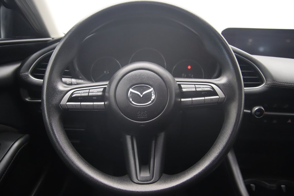2021 Mazda 3 GX in Chicoutimi, Quebec - 11 - w1024h768px