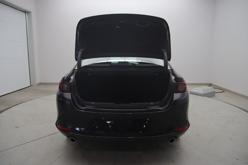 2021 Mazda 3 GX in Chicoutimi, Quebec - 17 - w1024h768px