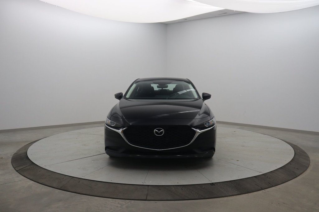 2021 Mazda 3 GX in Chicoutimi, Quebec - 2 - w1024h768px