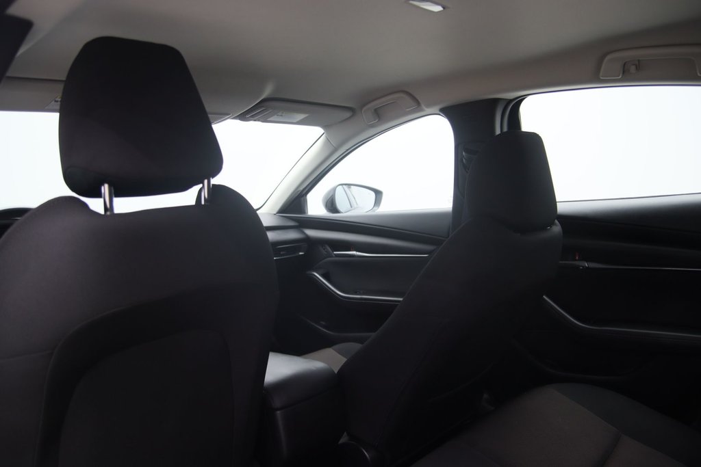 Mazda 3  2022 à Jonquière, Québec - 8 - w1024h768px