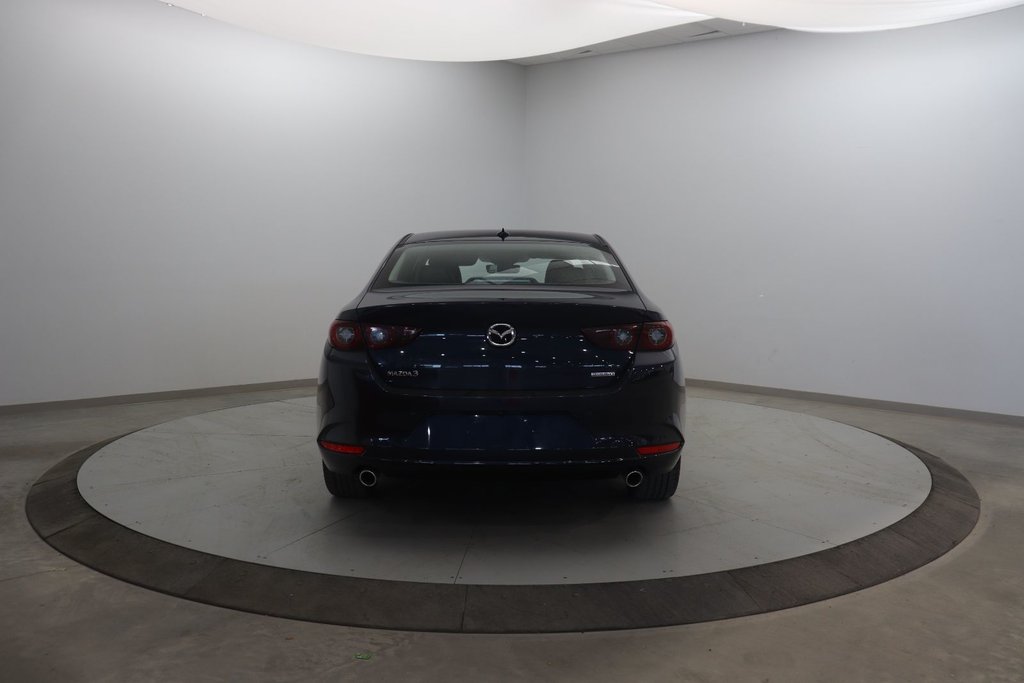 2022 Mazda 3 in Baie-Comeau, Quebec - 5 - w1024h768px