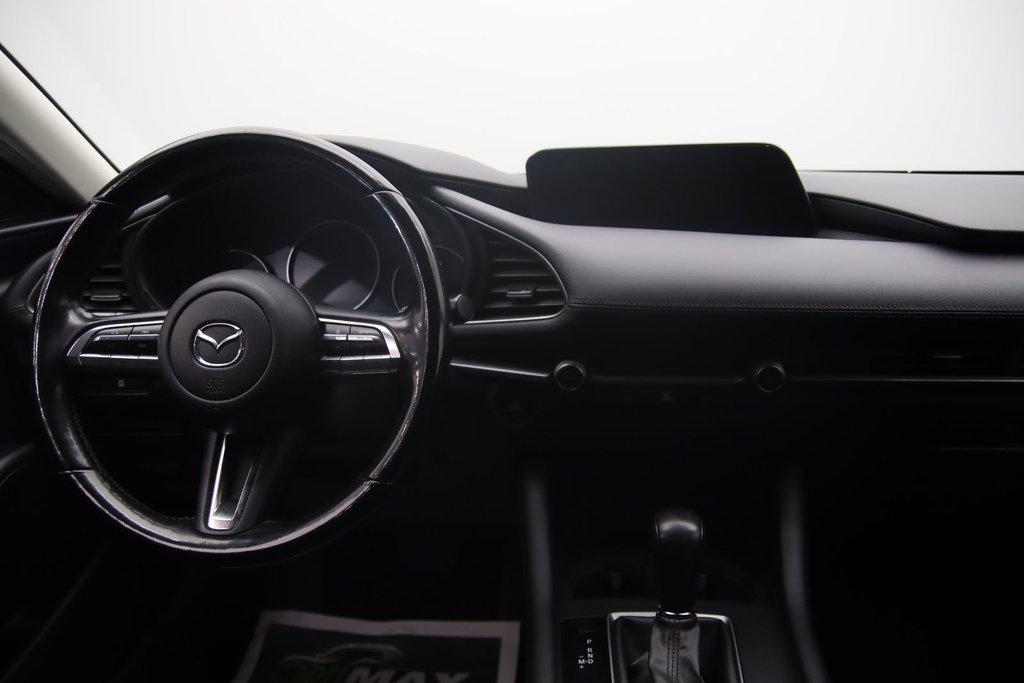 Mazda 3  2022 à Jonquière, Québec - 10 - w1024h768px